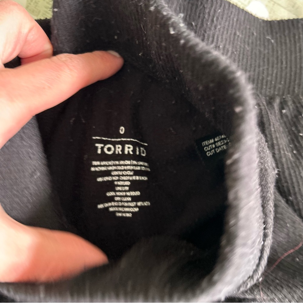 Torrid Women's Plus Size Cropped Sweater Leggings With Pockets Size 0 - Picture 4 of 5